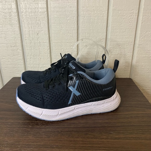 Xelero Shoes - Xelero Steadfast Sneaker, size 7.5.